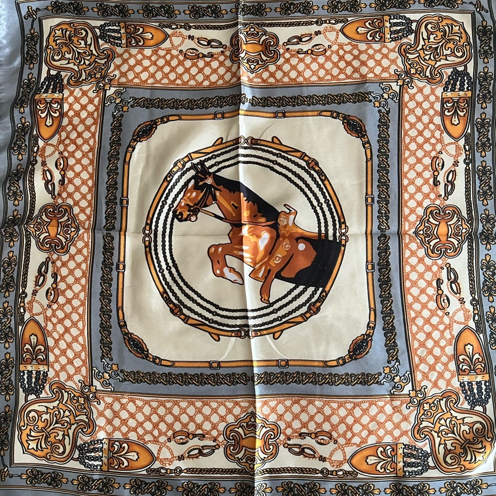 Women’s horse silk scarf. 19 1/2 inches.